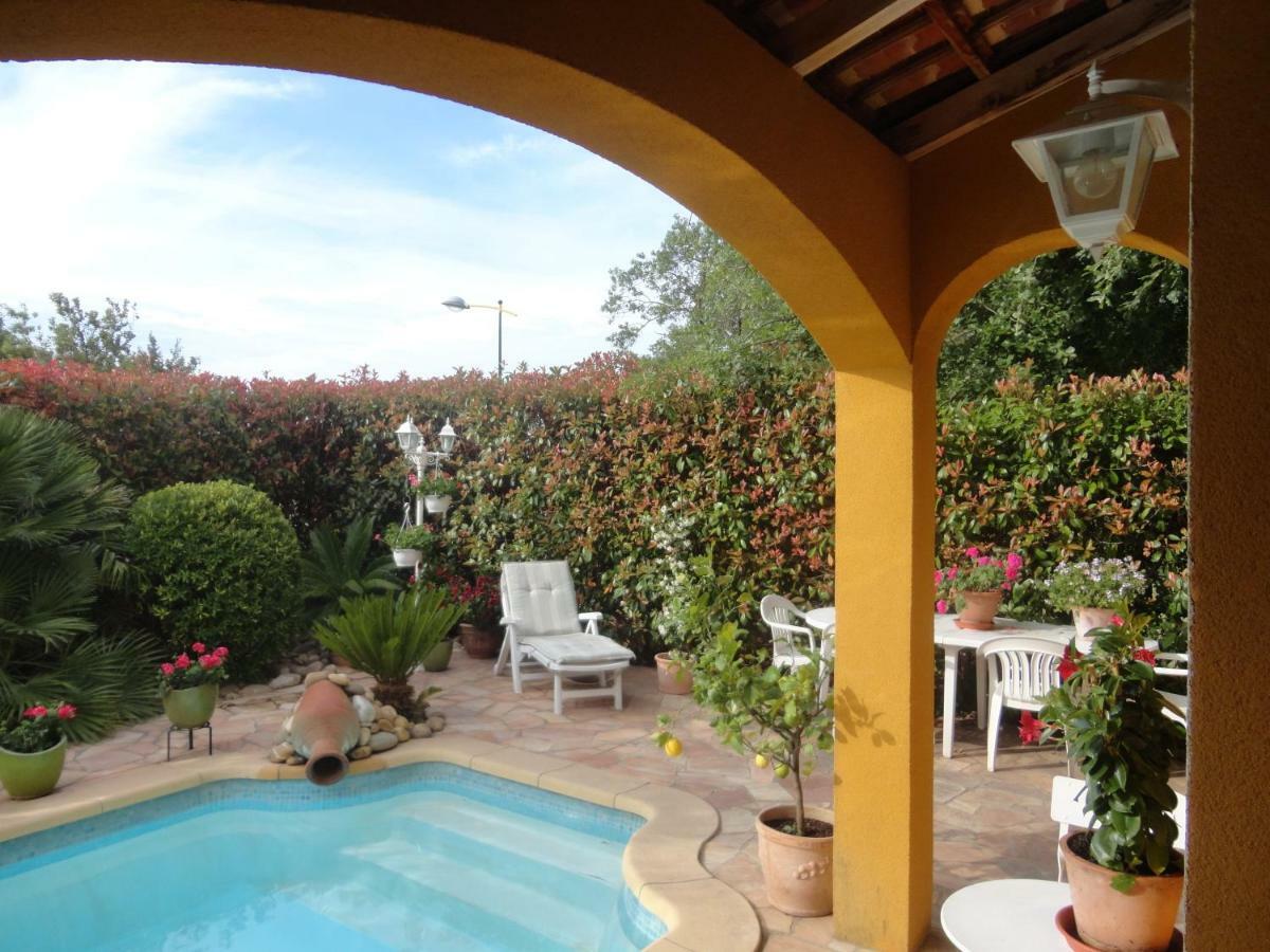 Deux Chambres dans Villa de Charme Proche Mer Cuers Extérieur photo